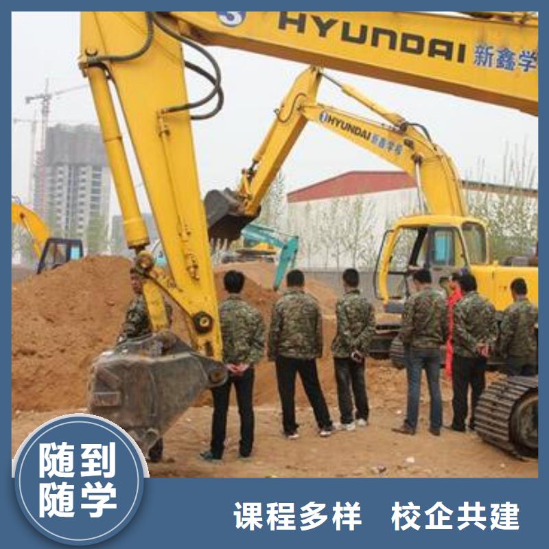 哪里有钩机装载机叉车考证天天实车练习