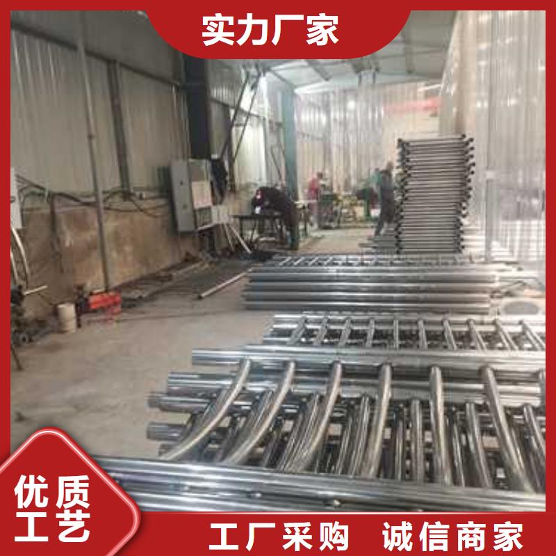 护栏市政道路防护栏厂家直销值得选择