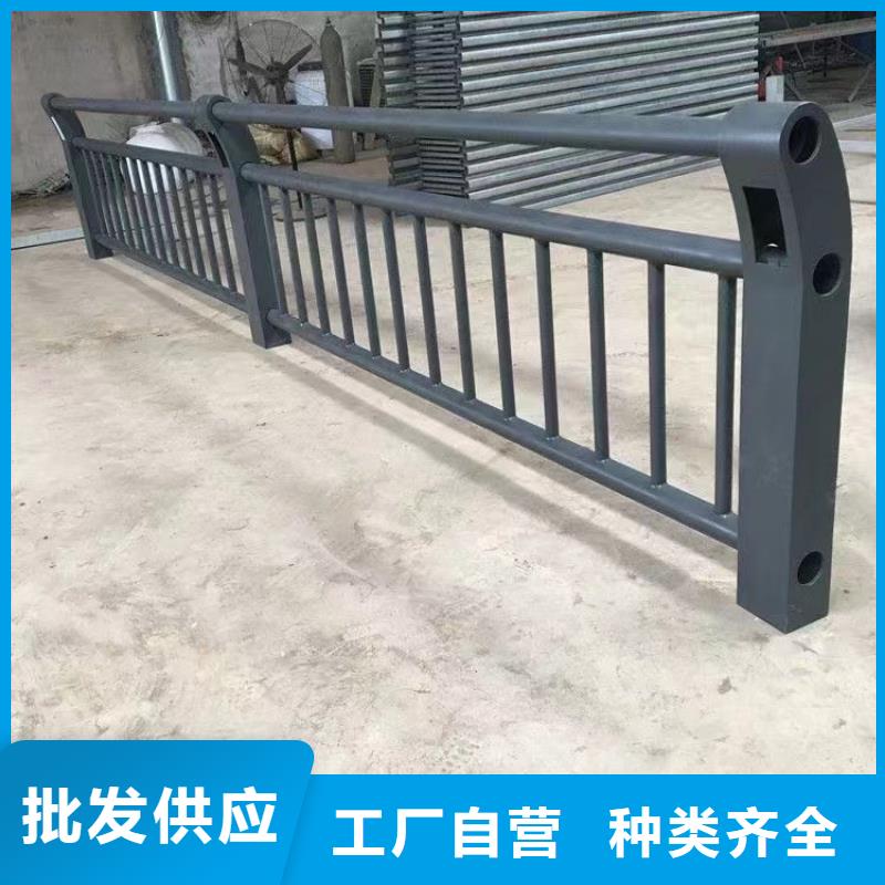 人行道护栏,防撞钢栏杆厂家材质实在