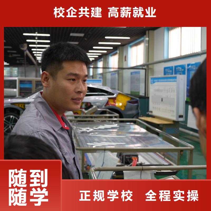 学汽修和学挖掘机哪个好就业不担心